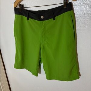North Face Shorts Green Black Trim Zipper 4 Pockets Size 32